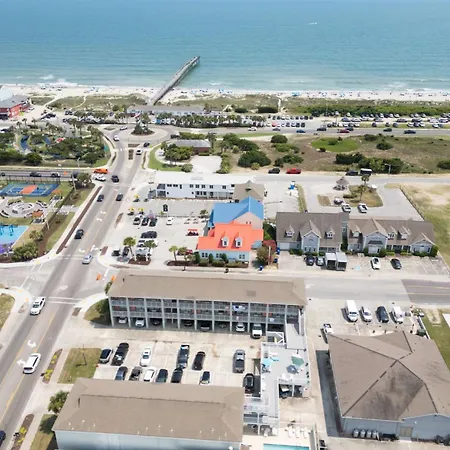 Cozy 1-Bedroom Condo With Pool Access In Ocean Isle Beach